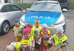 "Przechodzimy przez ulicę"- spotkanie z Policją