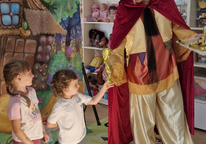 Leśna wyprawa Jasia i Małgosi