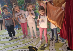 Leśna wyprawa Jasia i Małgosi