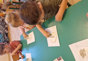 Świąteczne warsztaty plastyczne