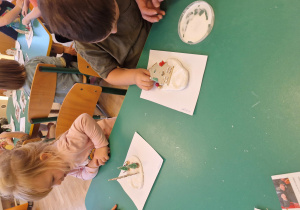 Świąteczne warsztaty plastyczne