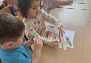 Pączki-zabawy matematyczno-plastyczne