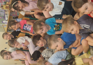 Przedstawienie "Zdrowo i wesoło" -Teatrzyk Parandyk