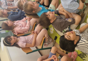 Przedstawienie "Zdrowo i wesoło" -Teatrzyk Parandyk