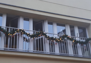 Okno balkonowe w Smerfach